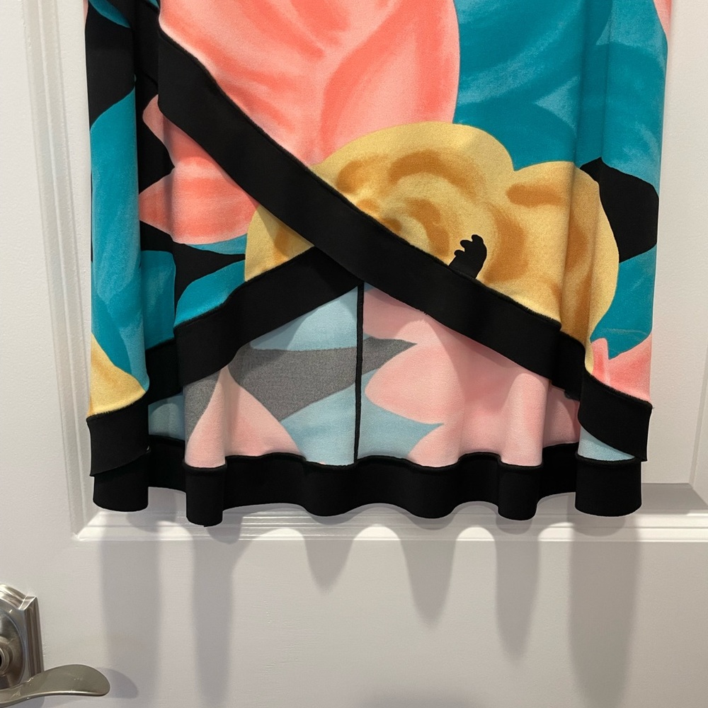 Eva Varro stretch pants dress. Vibrant colors, trendy look. Excellent condition. - Picture 3 of 6
